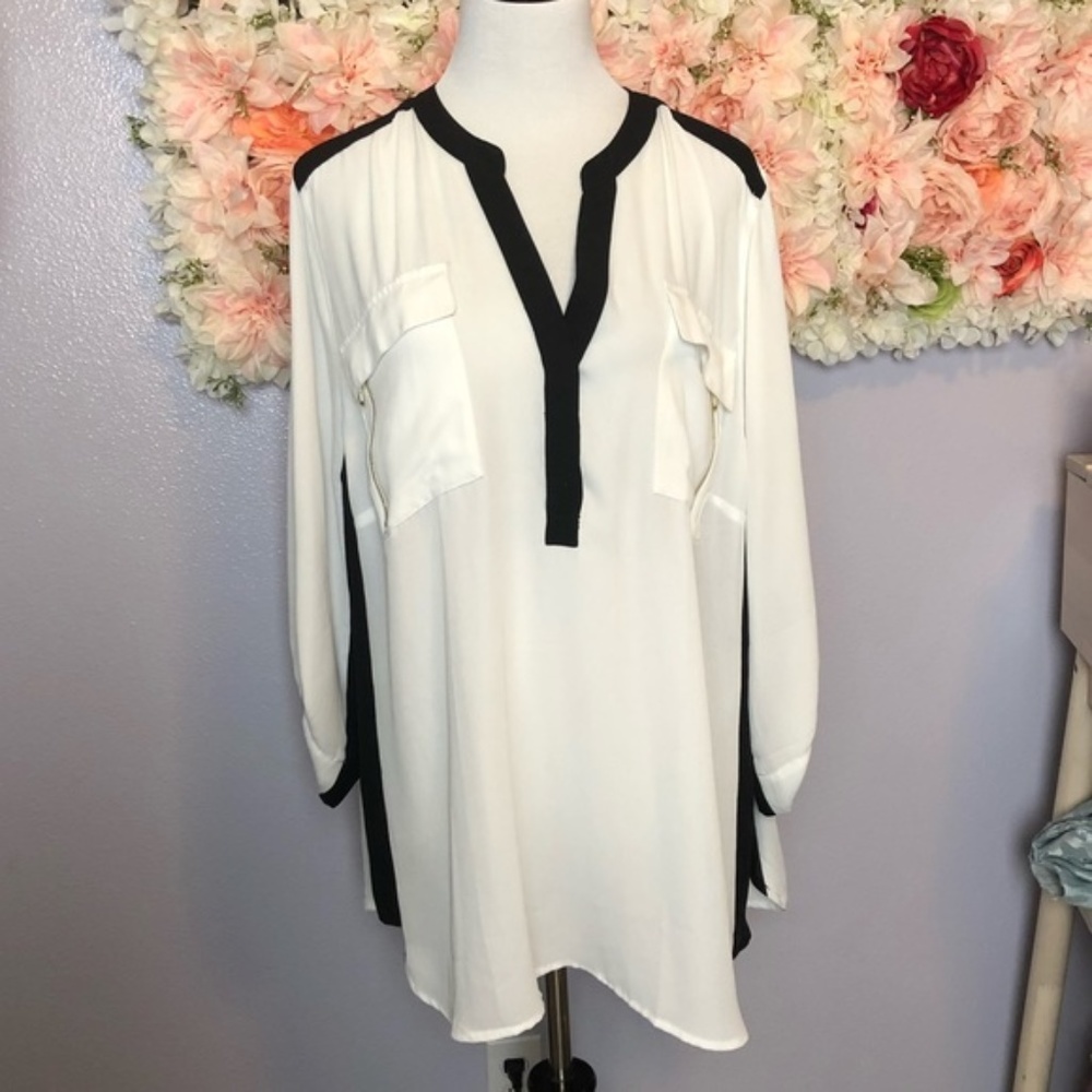Black and white lane bryant blouse size 22/24